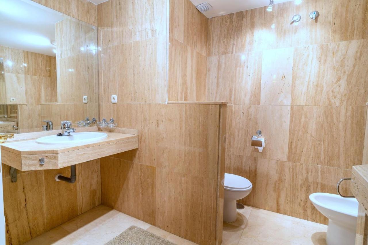 Stunning Modern Jardines De Santa Maria Golf, Elviria, Apartment